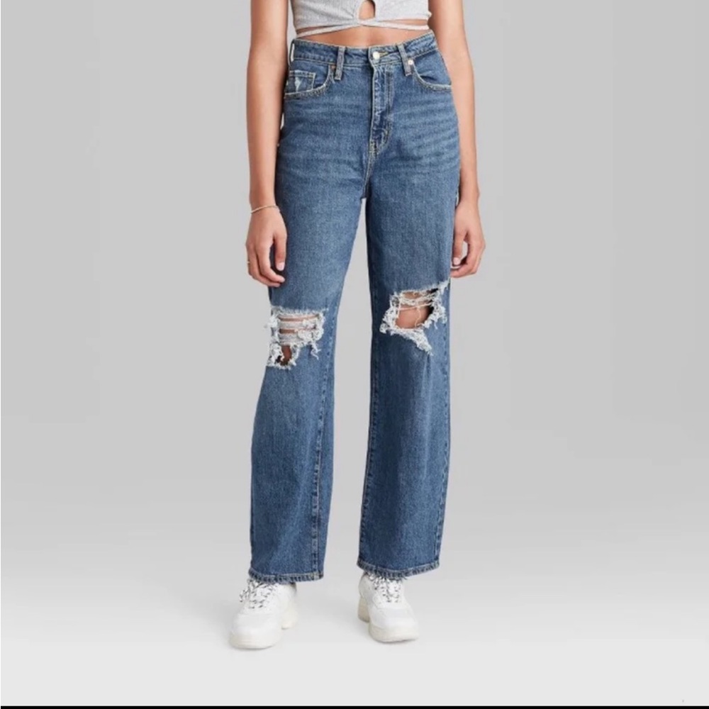 Women’s Super-High Rise Distressed Baggy Jeans Size 00